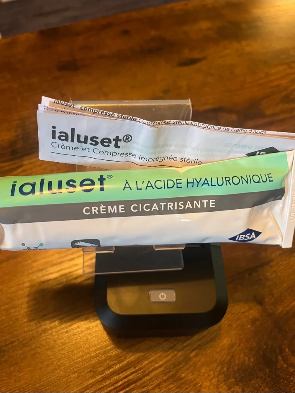 Ialuset Hyaluronic Acid Repair Cream – White & Green Tube